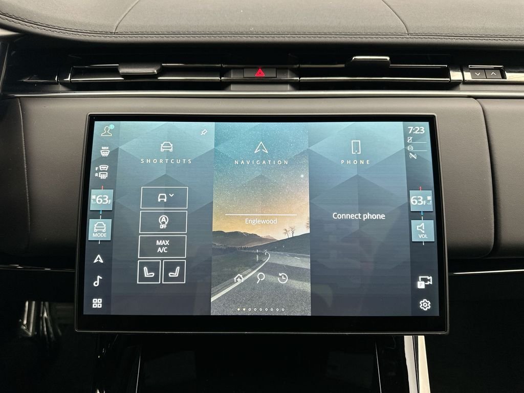 New 2026 Fuji White Land Rover SE image 21