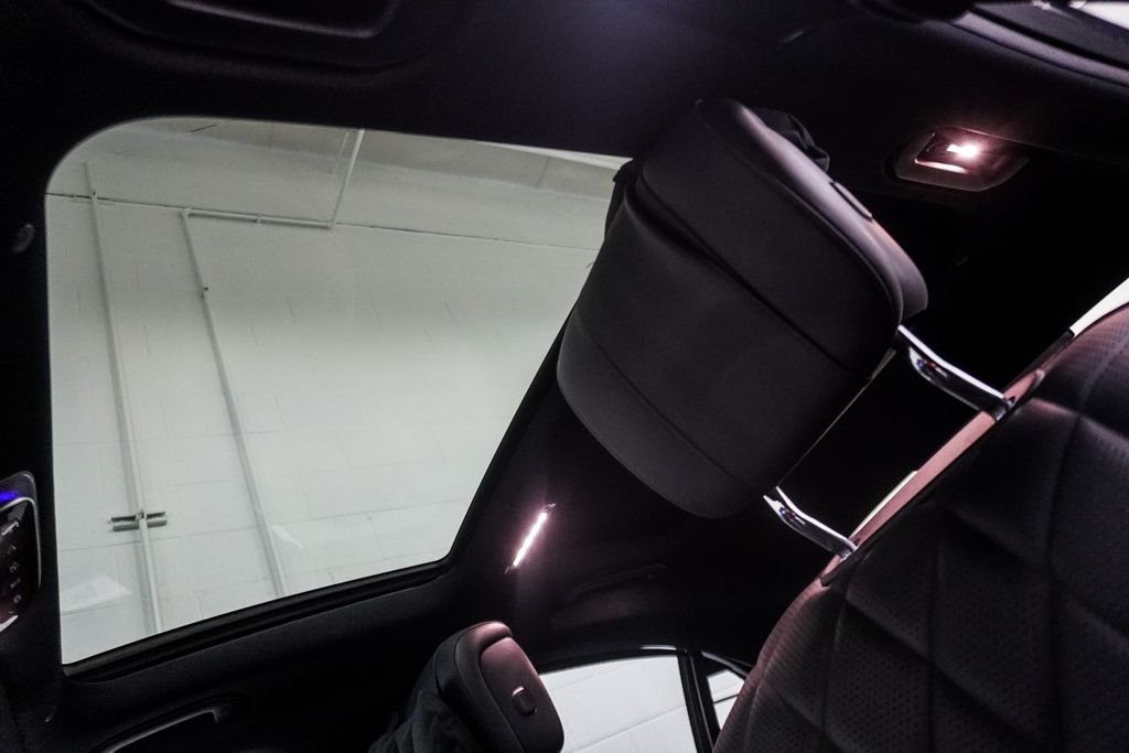 Used 2024 Black Mercedes-Benz S 580 image 7