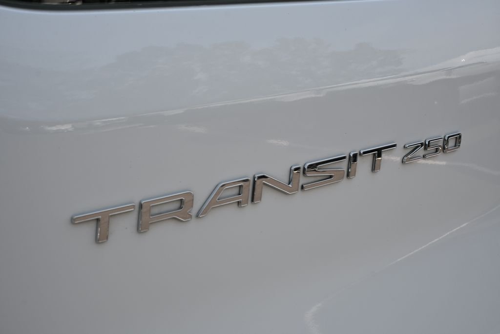 Used 2025 White Ford Base image 23