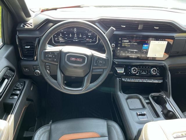 Used 2025 White GMC AT4 image 13