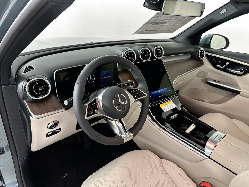New 2026 Verde Silver Metallic Mercedes-Benz GLC 300 image 42