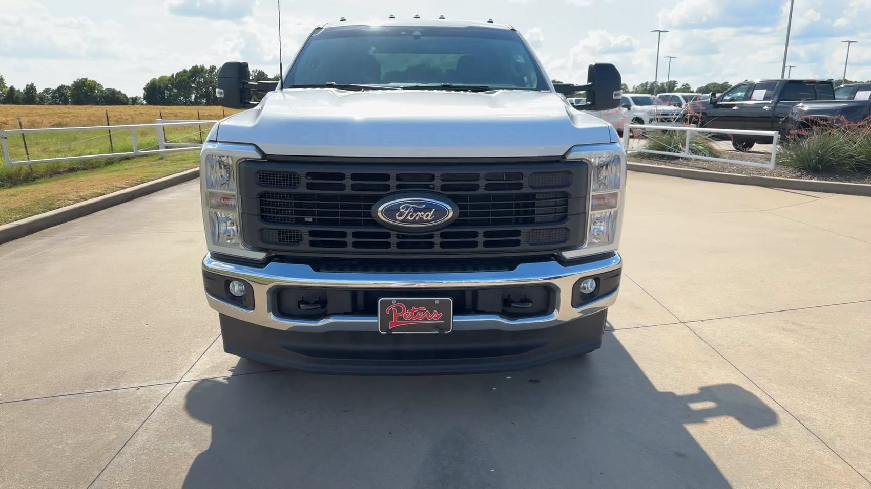 Used 2025 Oxford White Ford XL image 4