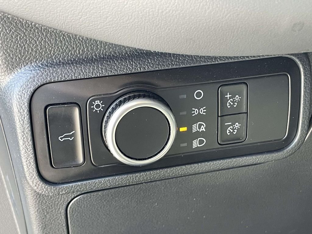 2025 Ford Explorer Active - Photo 9