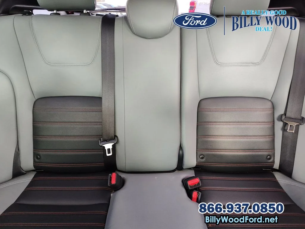 Used 2024 Scarlet Ember Nissan SR image 26