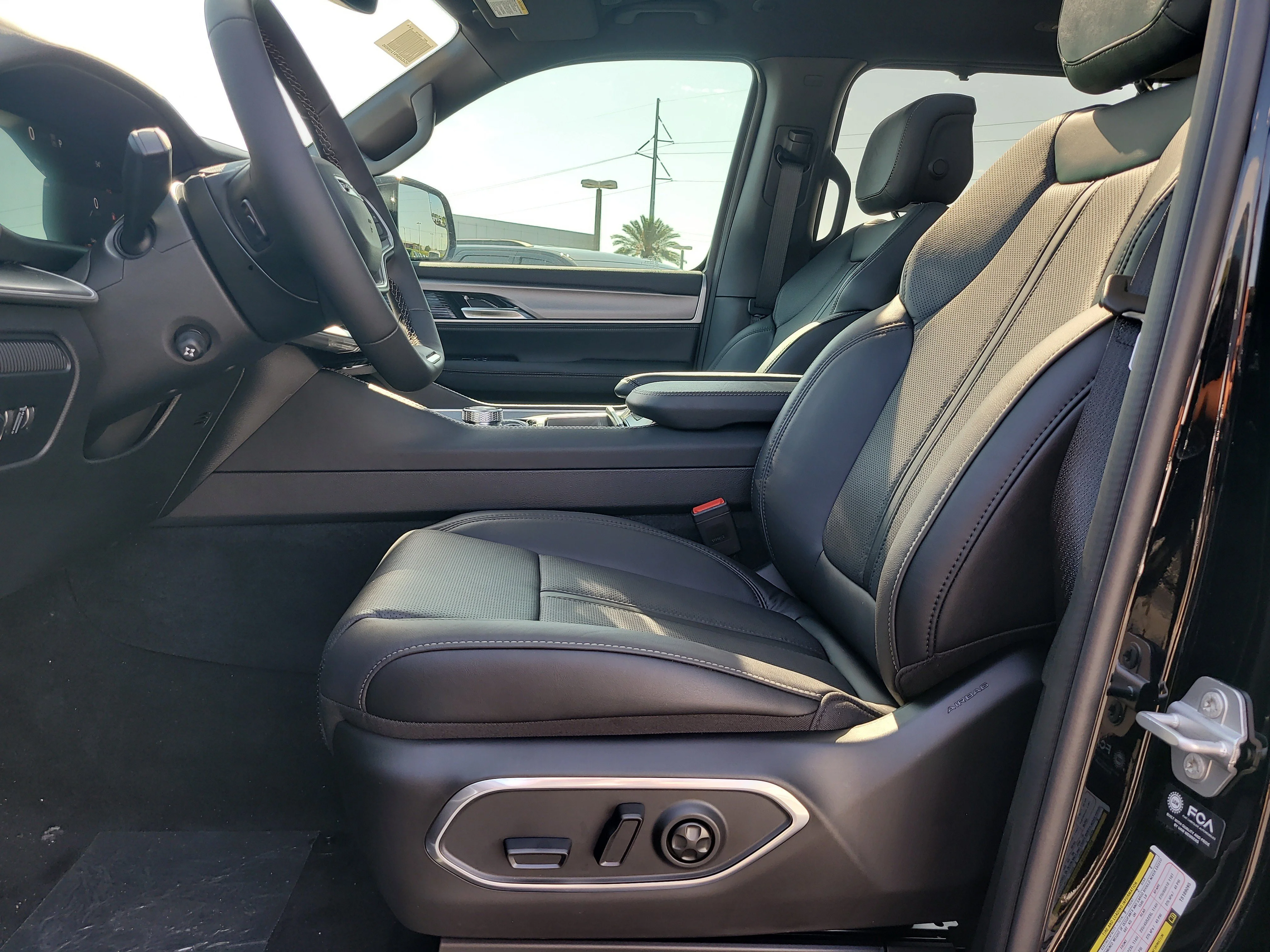 New 2026 High Gloss Black Jeep Limited Reserve image 16