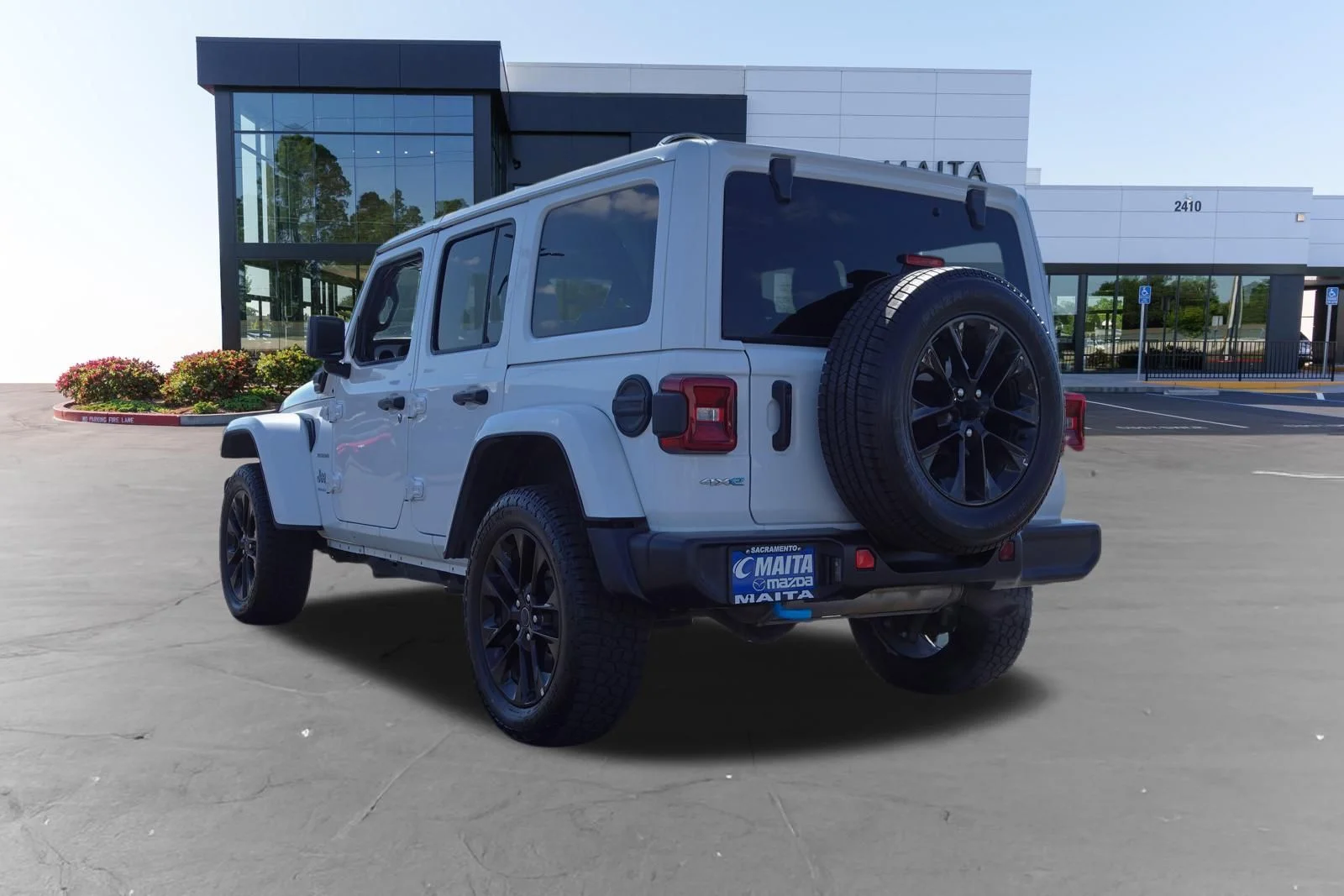 Used 2024 Bright White Clearcoat Jeep Sahara 4xe image 5
