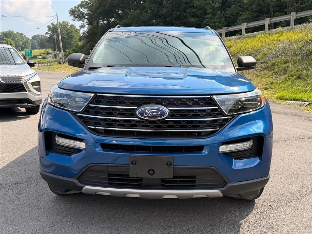 Used 2020 Blue Ford XLT image 17