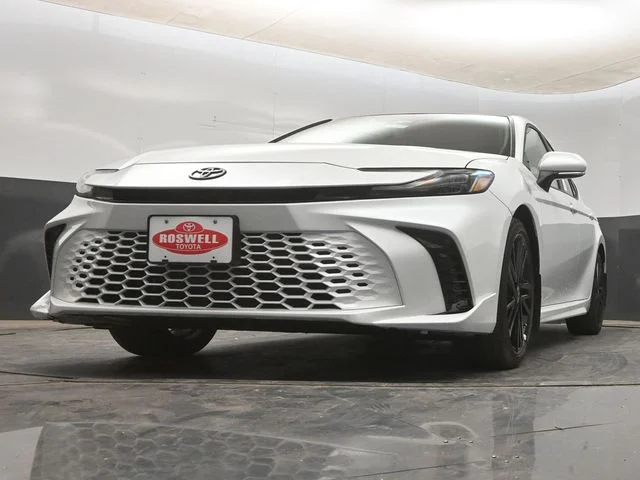 New 2026 Wind Chill Pearl <sup>1</sup> Toyota  XSE image 19