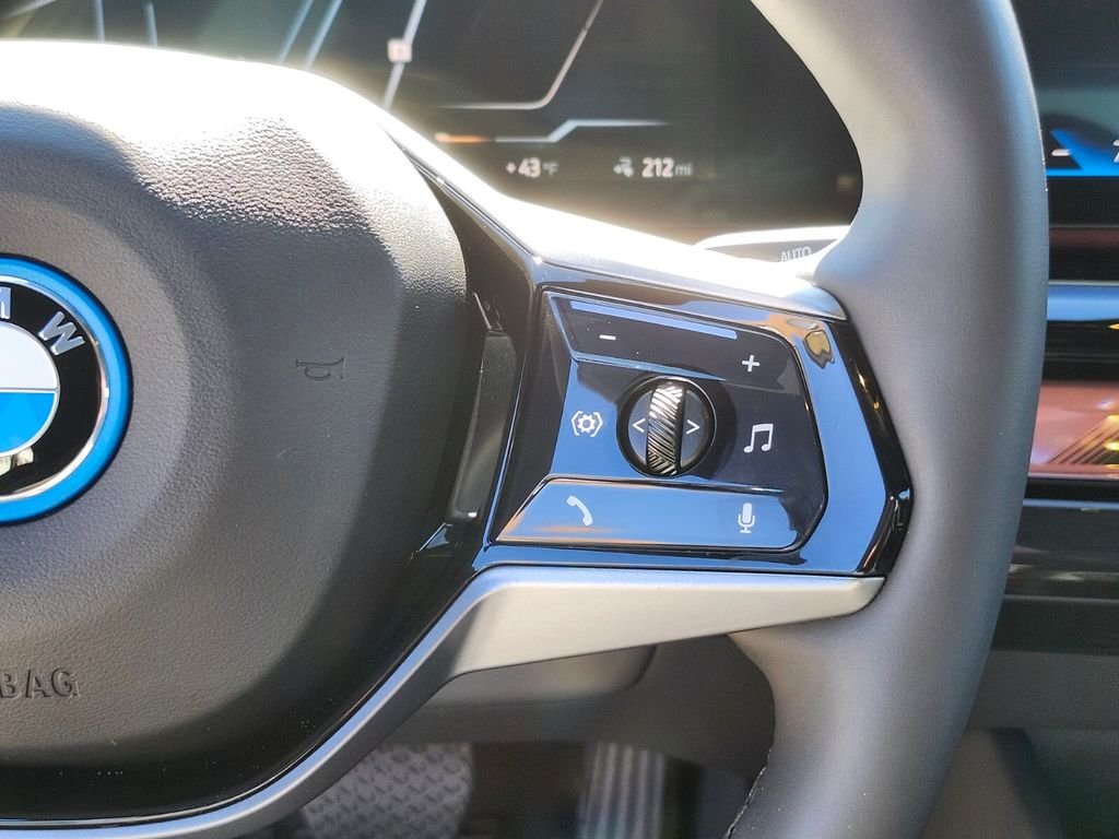 2026 BMW i5 40 - Photo 27