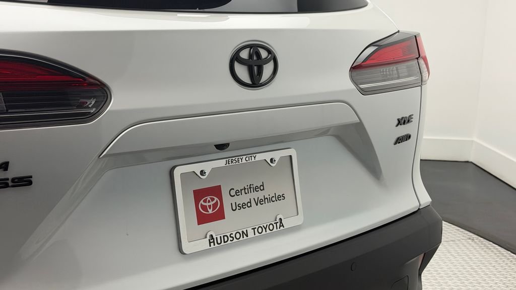 Used 2025 Beige Toyota XLE image 8
