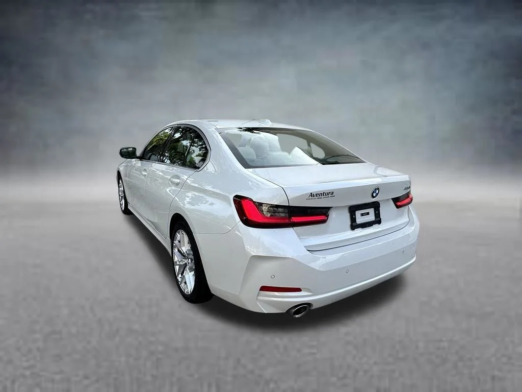 Used 2025 White BMW 330i image 5