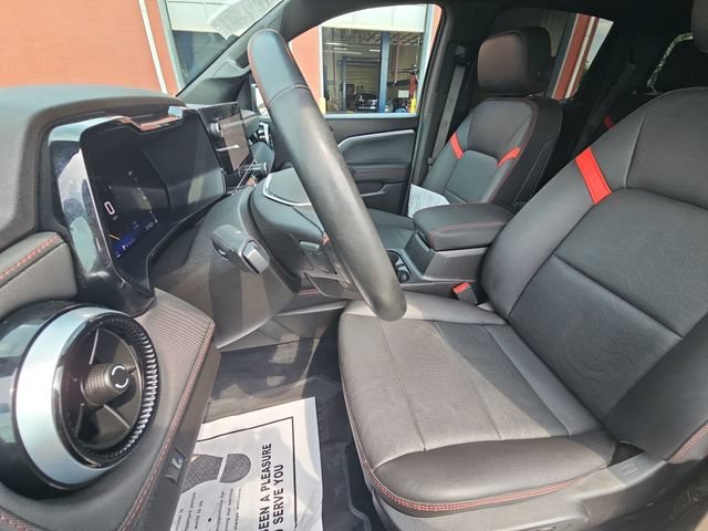 Used 2023 Summit White Chevrolet Z71 image 12