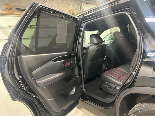 2025 Honda Pilot Black Edition - Photo 13