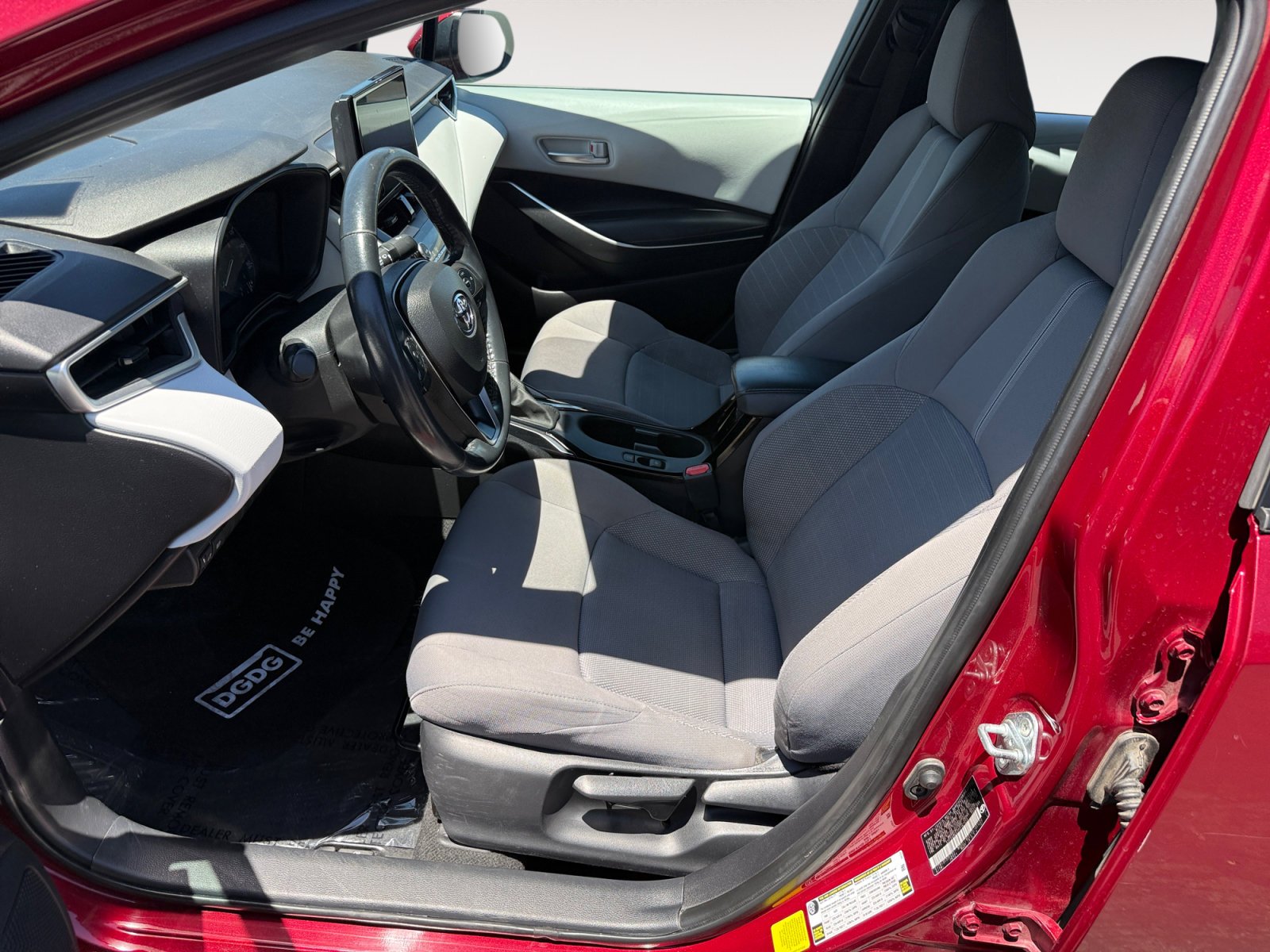 Used 2023 Pearl Toyota SE image 10
