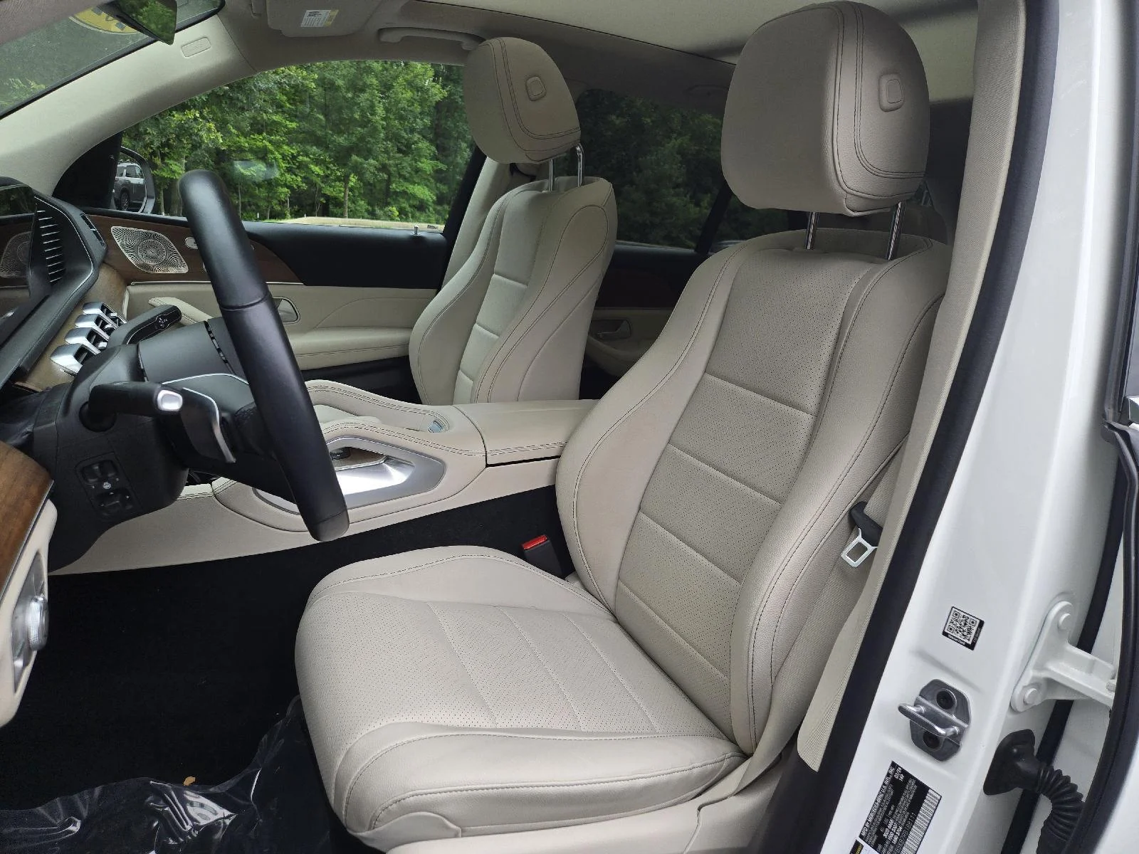 Used 2024 Polar White Mercedes-Benz GLE 450 image 13