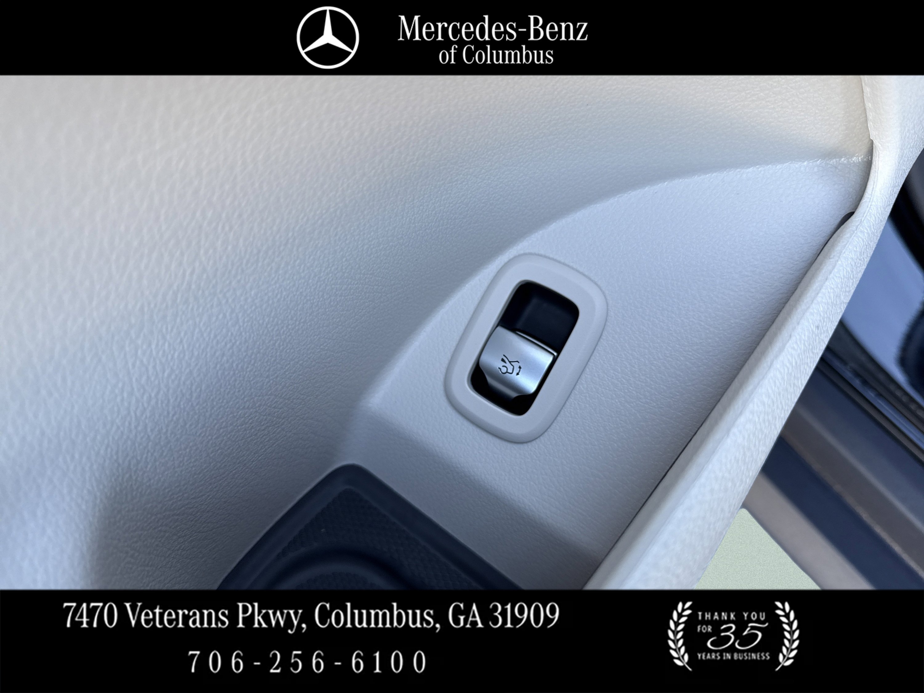 Certified Used 2026 Black Mercedes-Benz GLC 300 image 23
