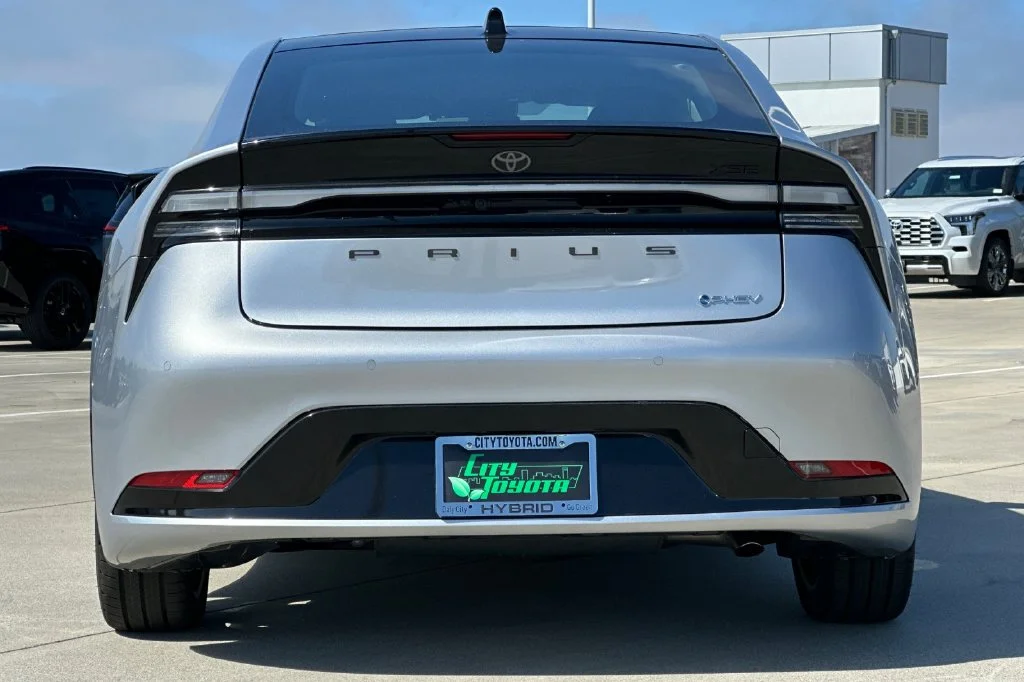 New 2027 Cutting Edge Toyota  XSE Premium image 5