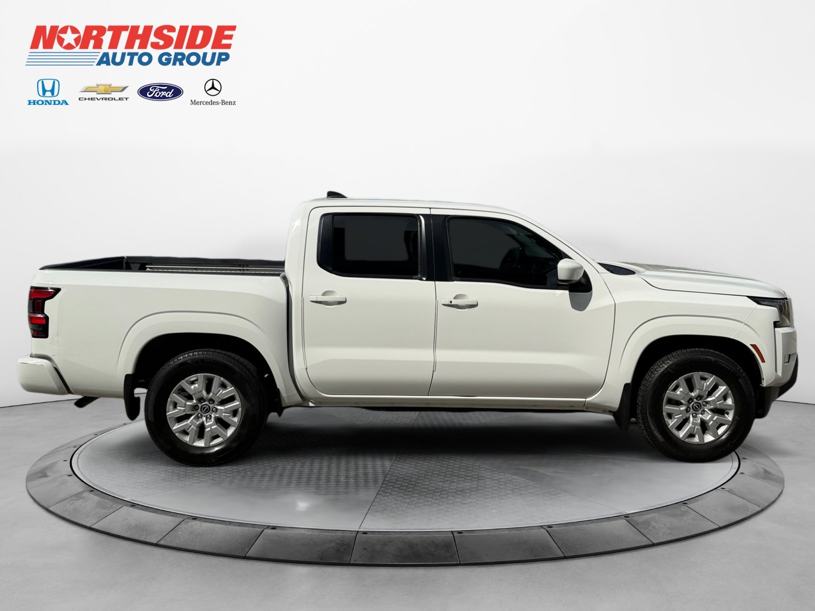 Used 2023 Glacier White Nissan SV image 8