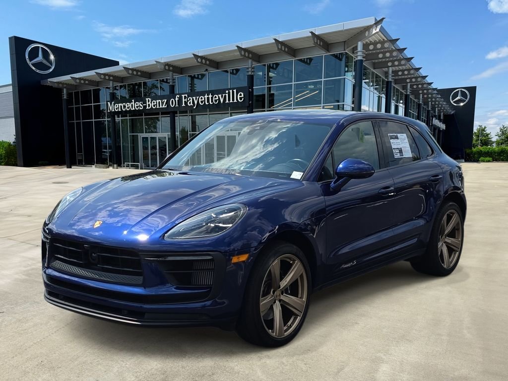 2023 Porsche Macan S's photo