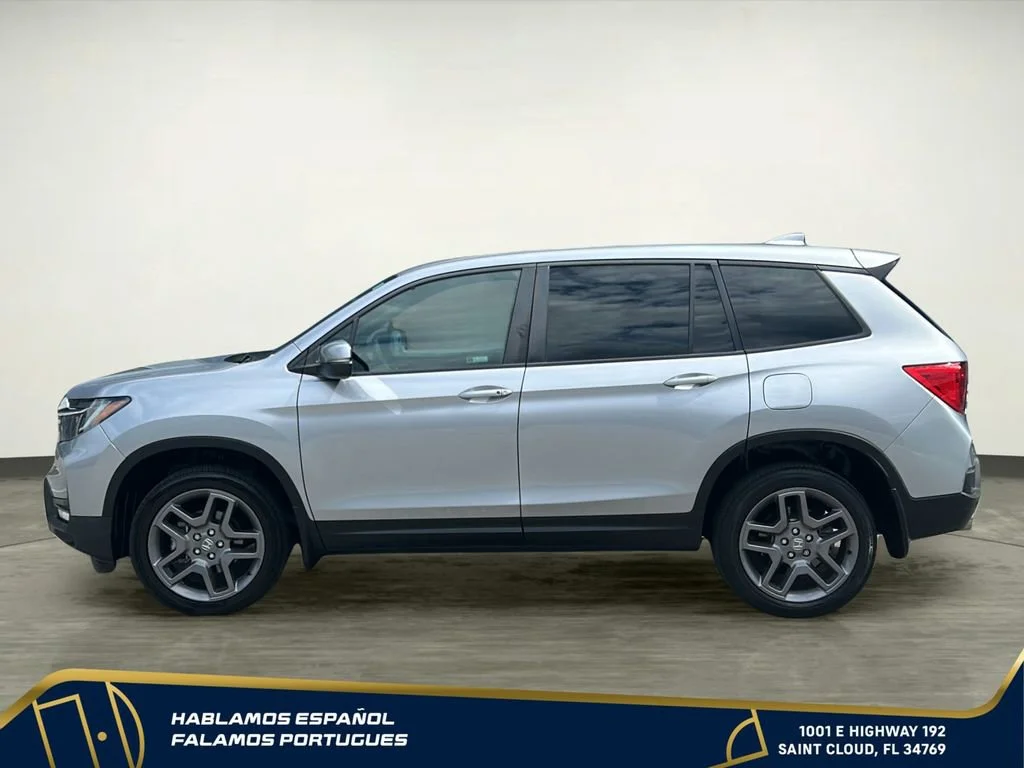 Used 2023 Silver Honda AWD EX-L image 3