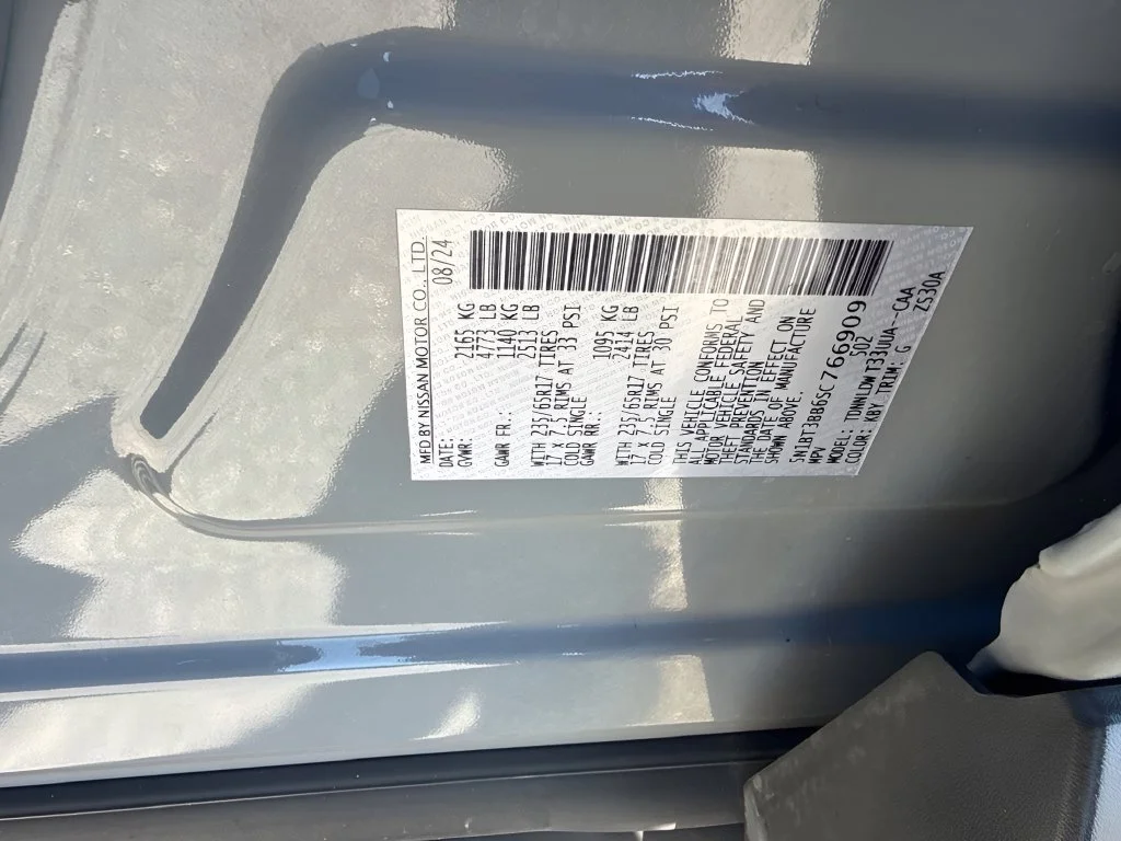 Used 2025 Gray Nissan Rock Creek image 26