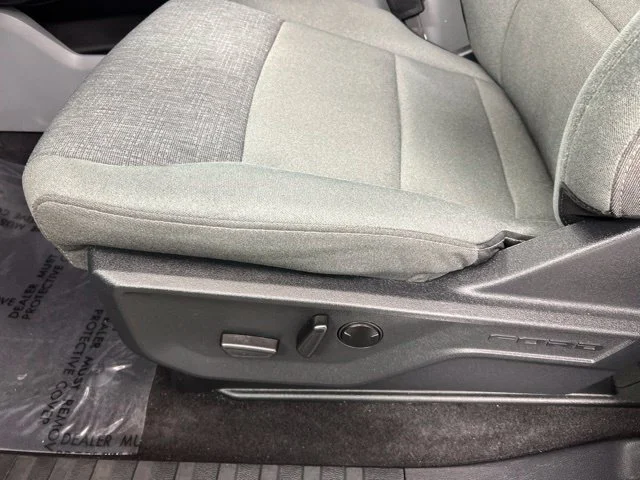 Used 2024 Gray Ford XLT image 13