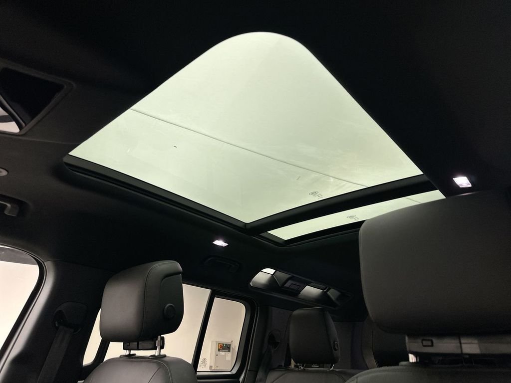 New 2026 Borasco Grey Land Rover X-Dynamic SE image 19