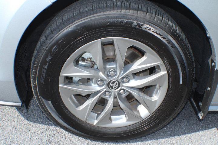 Certified Used 2025 CELESTIAL SILVER Toyota  image 5