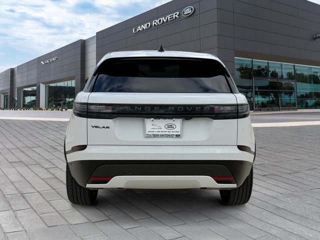 Certified Used 2026 White Land Rover Dynamic SE image 4