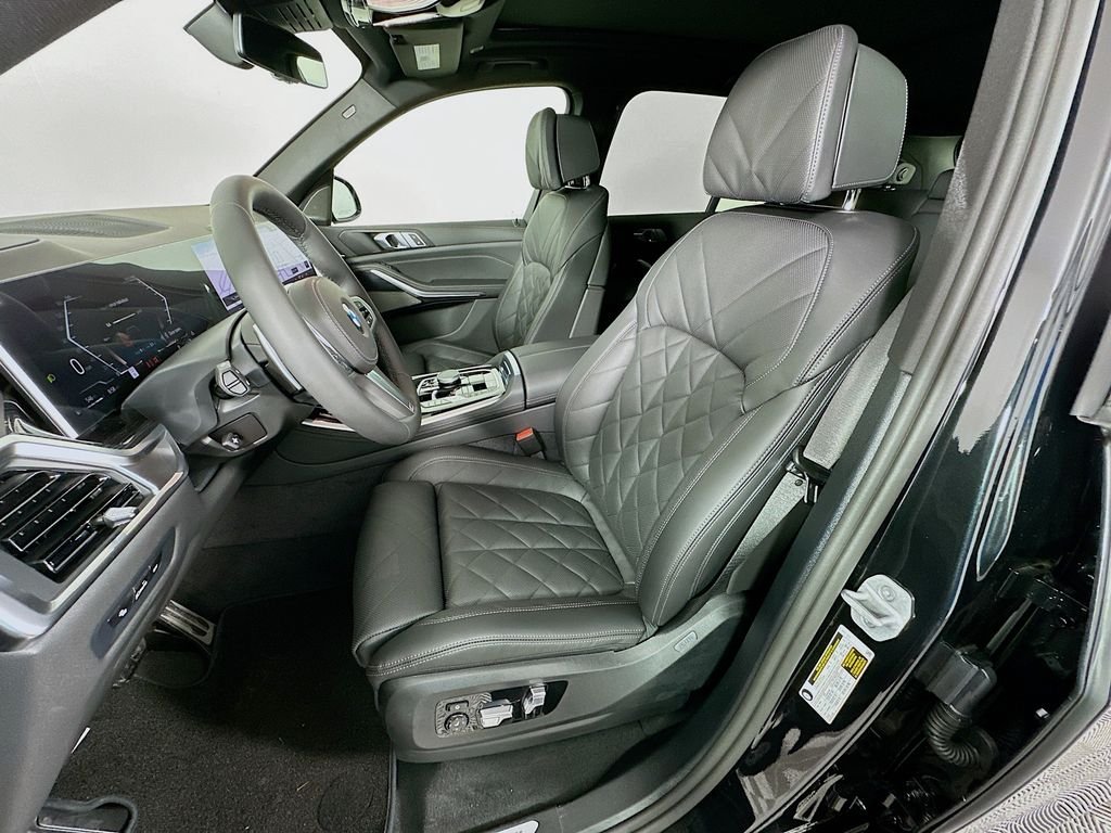 New 2026 Black Sapphire Metallic BMW sDrive40i image 16