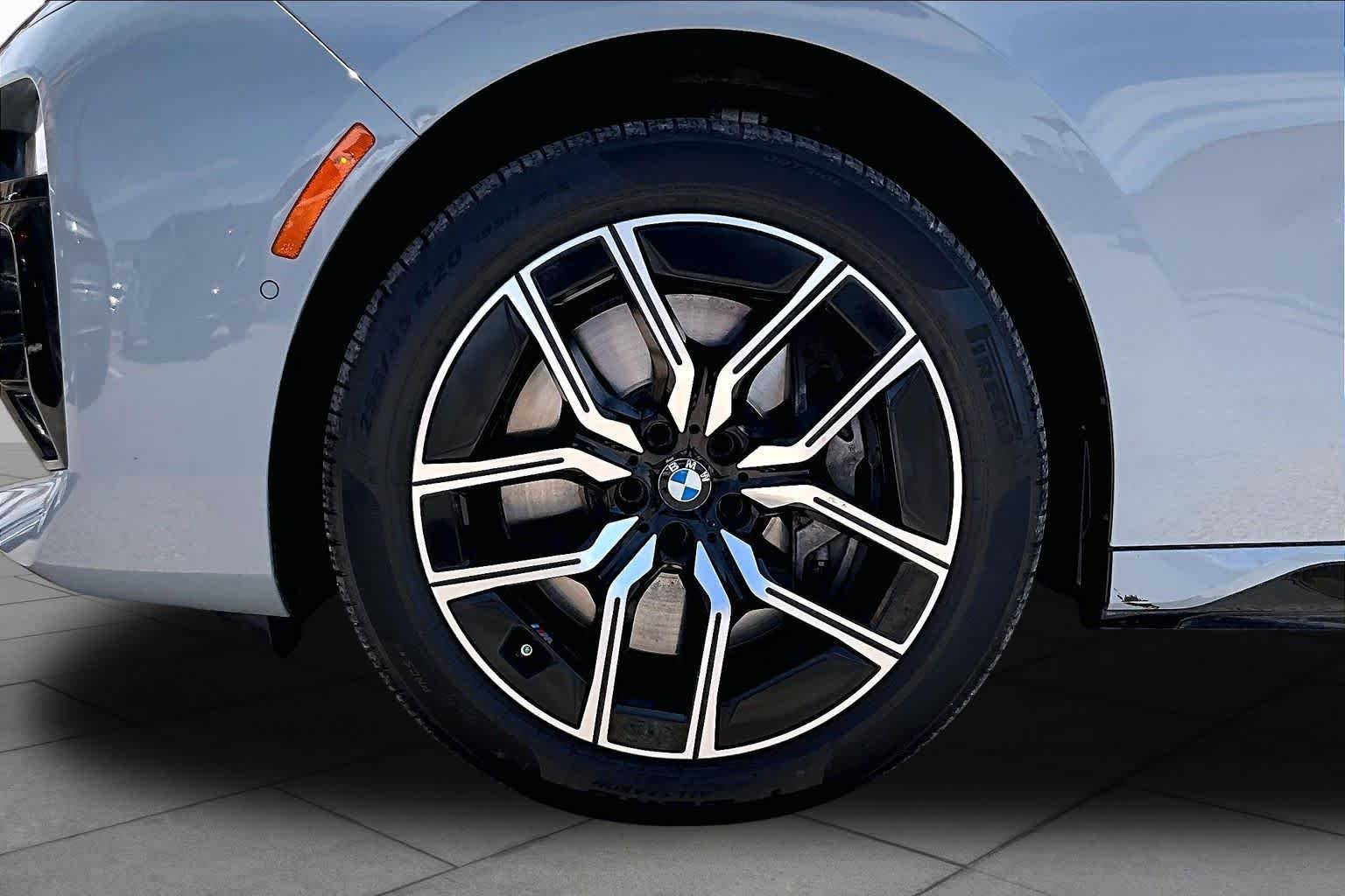 Used 2024 Brooklyn Grey Metallic BMW 760i xDrive image 10