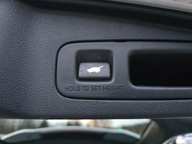 Used 2020 Platinum White Pearl Honda EX-L image 11