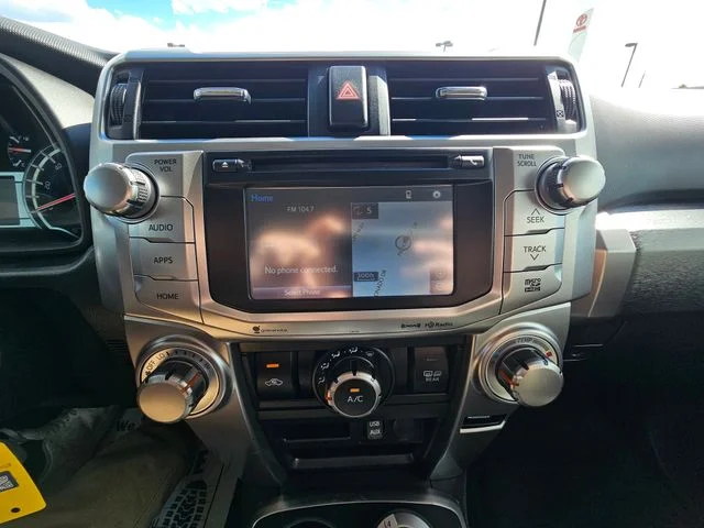 Used 2018 Super White Toyota SR5 image 15