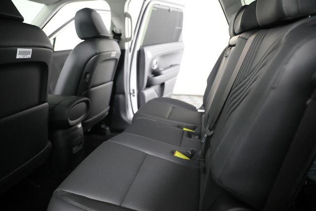 New 2026 White Hyundai SEL Premium AWD image 22