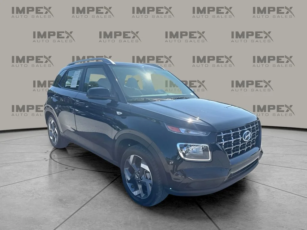 Used 2024 Black Hyundai SEL image 7
