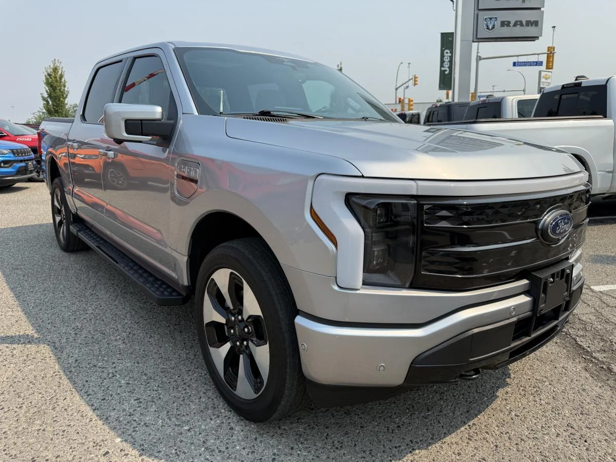 Used 2023 Grey Ford PRO image 11