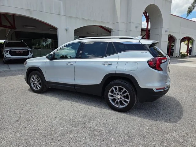 2022 GMC Terrain SLT - Photo 10