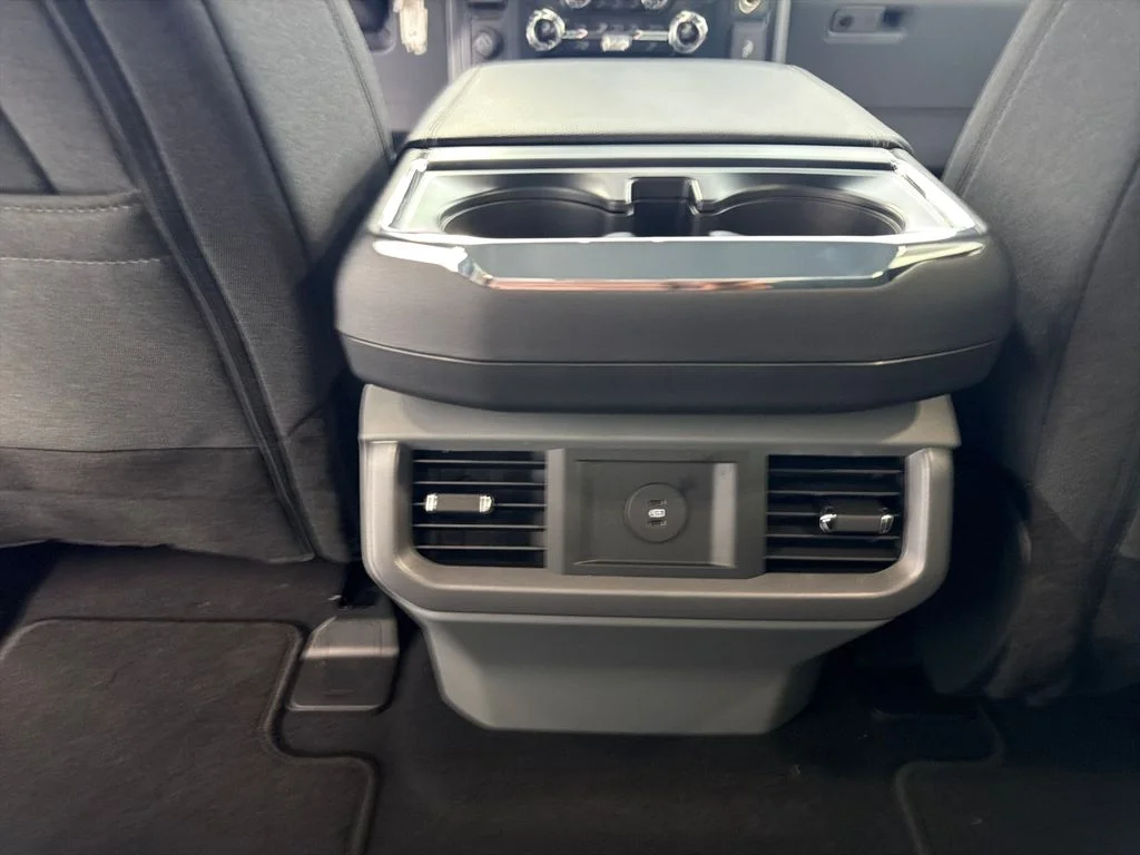 New 2026 Oxford White Ford XLT image 14