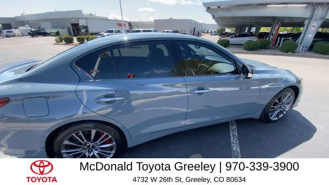 Used 2024 Gray INFINITI Red Sport 400 image 9