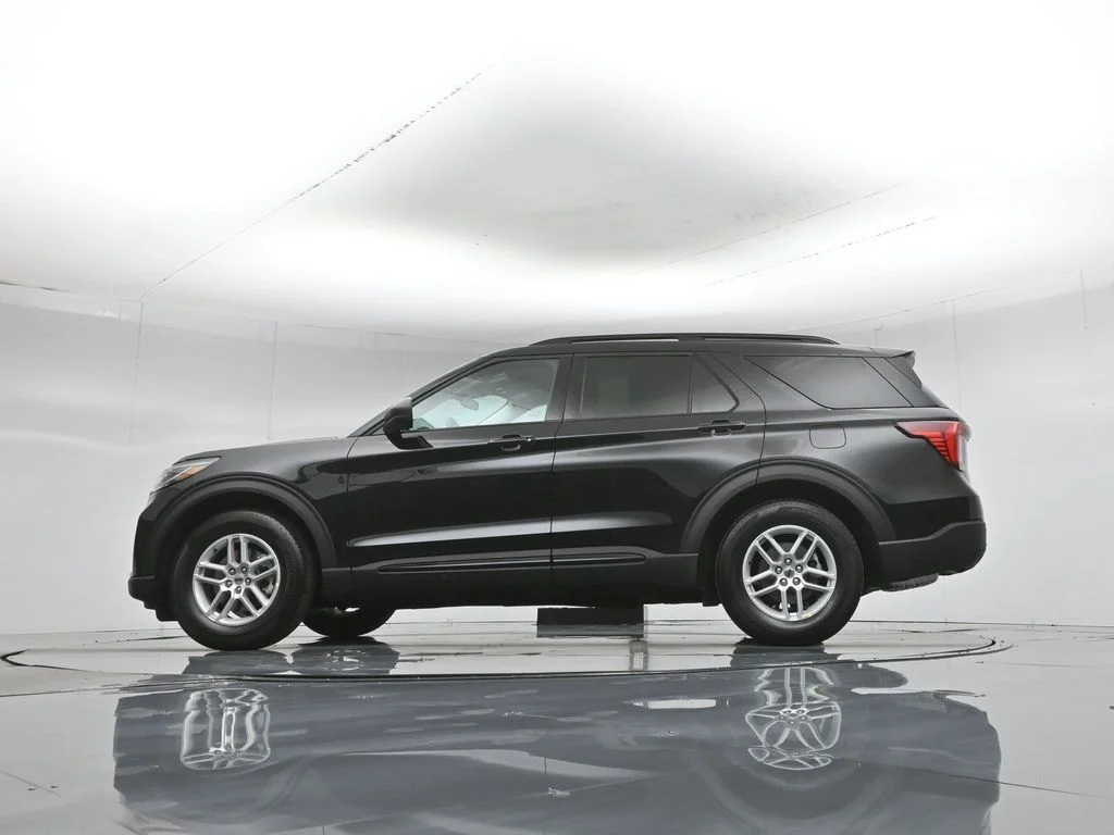 New 2026 Agate Black Metallic Ford Active image 52