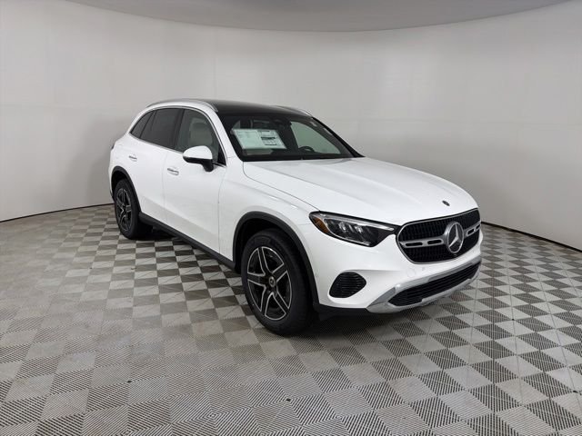 2026 Mercedes-Benz GLC's photo