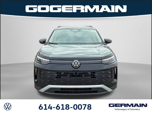 New 2026 Deep Black Pearl Volkswagen 2.0T SE image 2