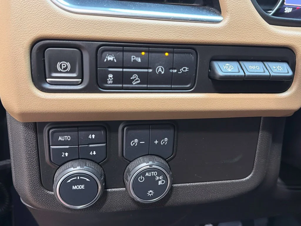 Used 2021 Midnight Blue Metallic Chevrolet Premier image 24