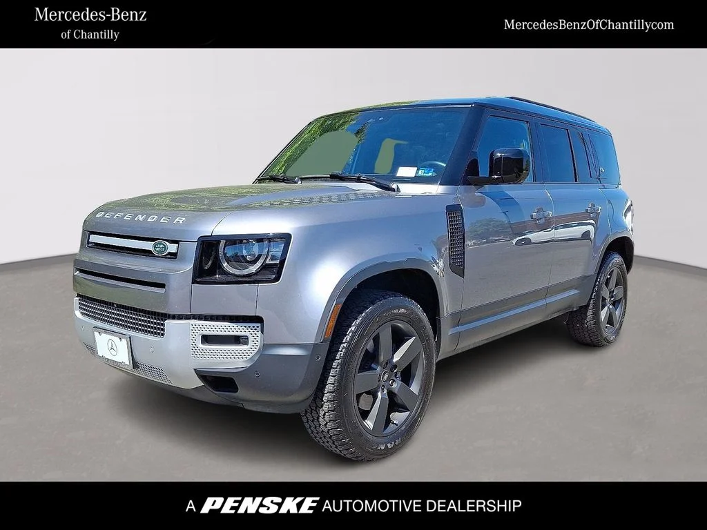 2024 Land Rover Defender 110 S P300's photo