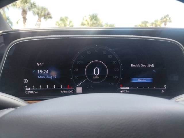 Used 2022 CRYSTAL WHITE TRICOAT Cadillac Luxury image 31