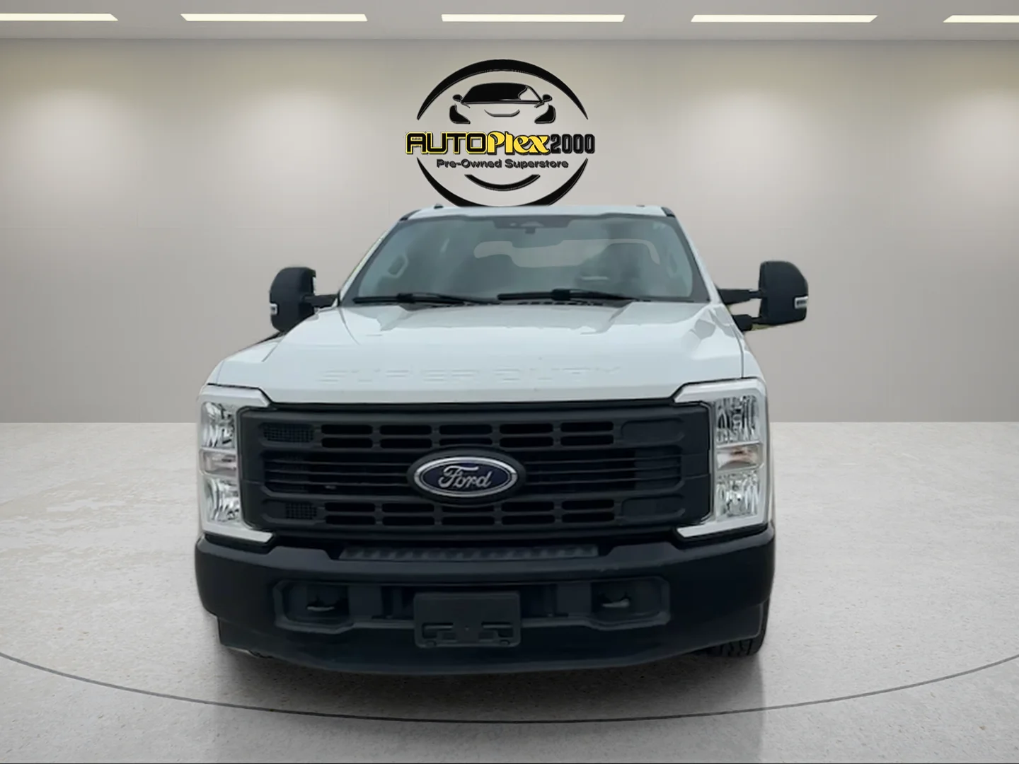 Used 2024 White Ford XL image 2