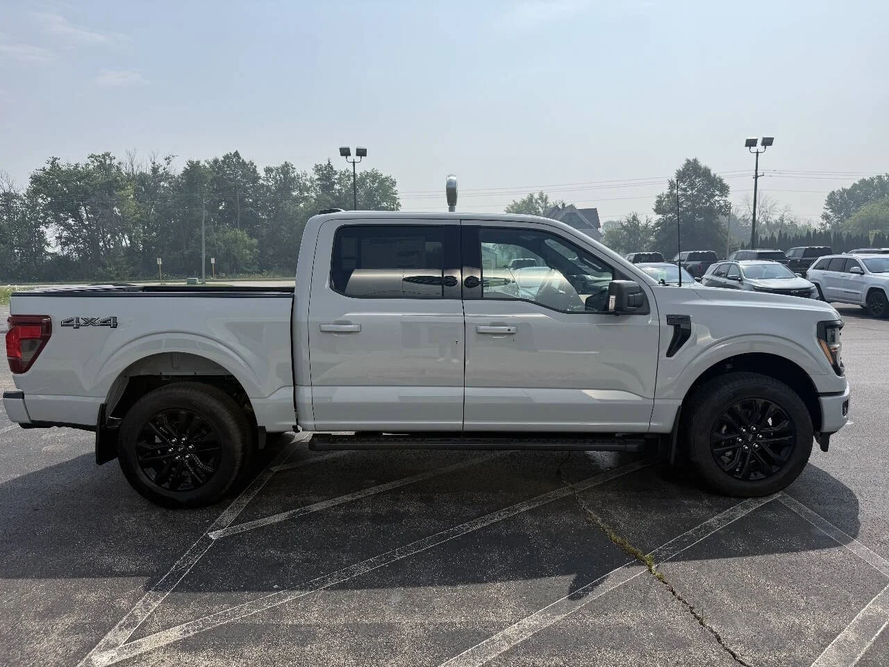 New 2026 Avalanche Gray Ford XLT 4x4 4dr SuperCrew 5.5 ft. SB image 3