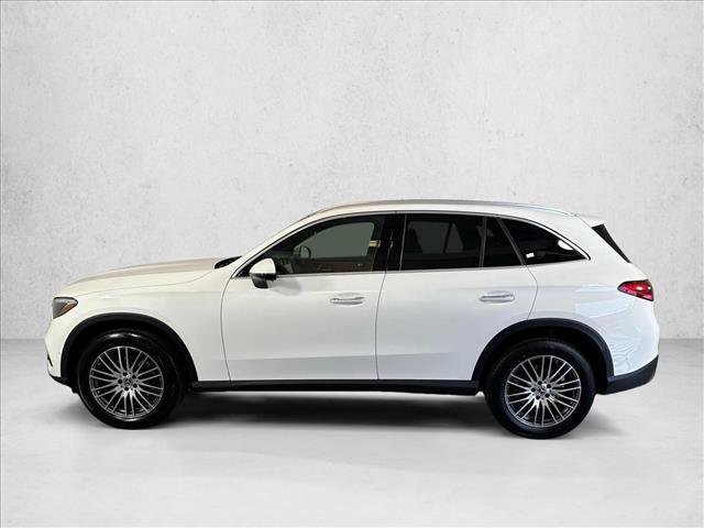 New 2026 Polar White Mercedes-Benz GLC 300 image 38