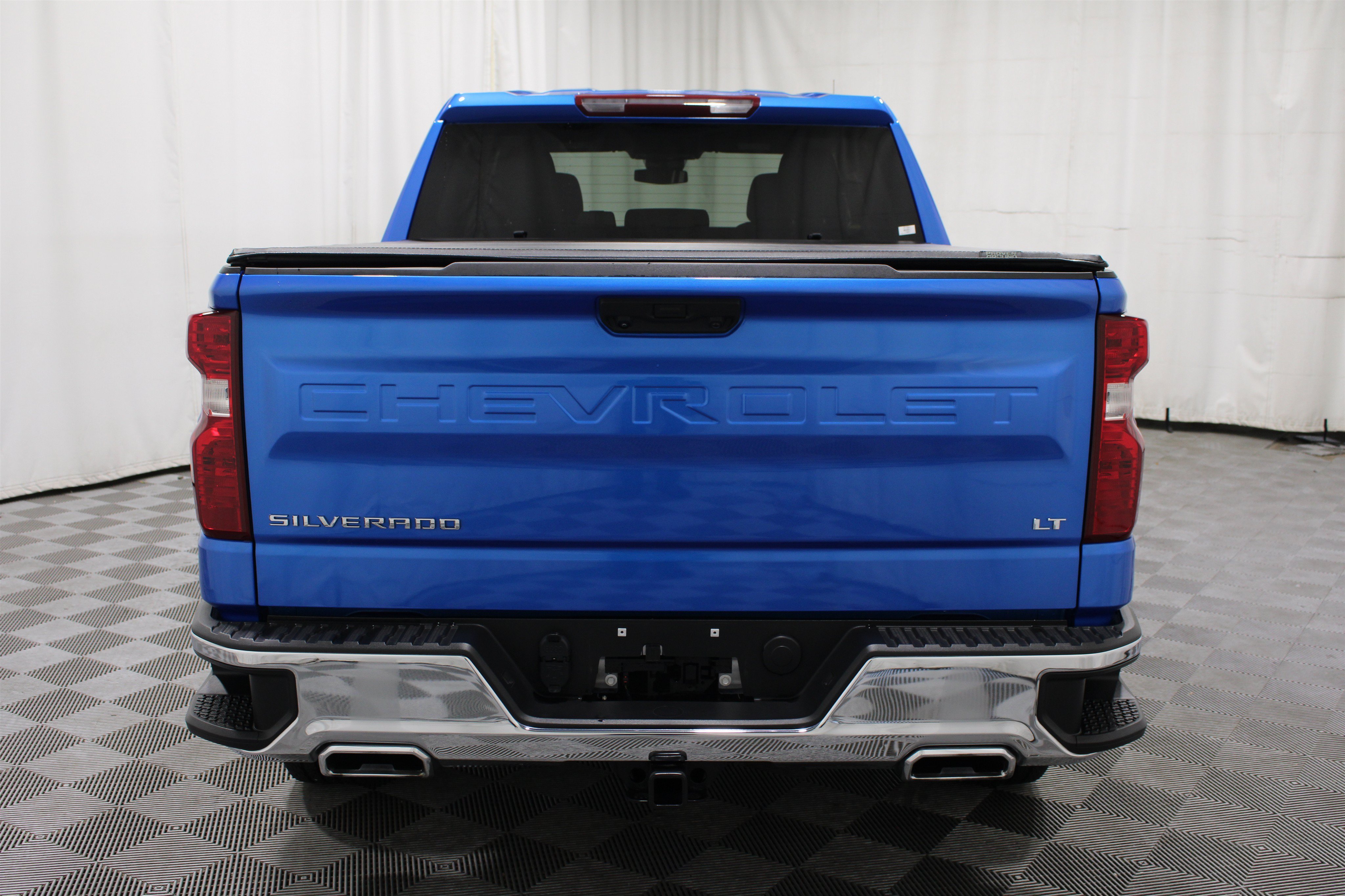 Used 2025 Riptide Blue Metallic Chevrolet LT image 32