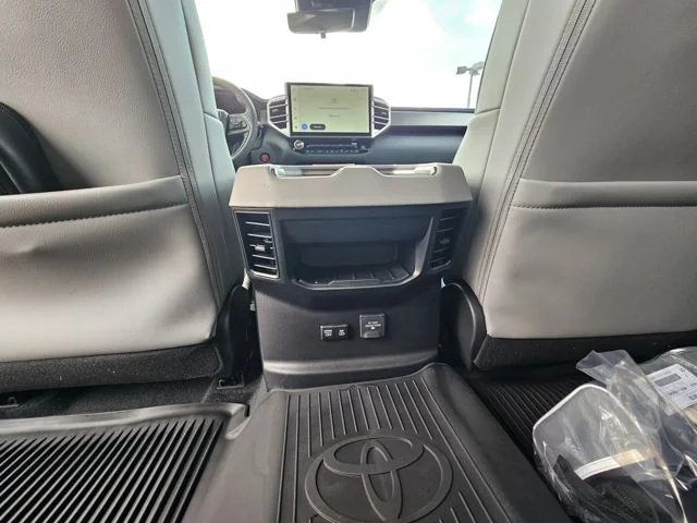 New 2026 Wind Chill Pearl <sup>1</sup> Toyota Tundra Limited image 22